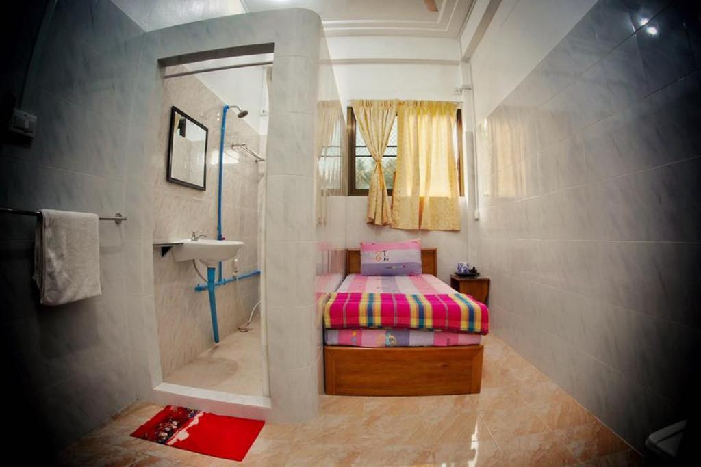 Penguin Hotel Kawthaung Zewnętrze zdjęcie